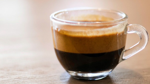caffè-di-qualità-crema-tazzina caffè semplice